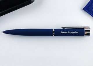 Ручка именная &quot;Алиса&quot;, покрытие soft touch, цвет синий с серебром