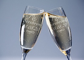 Свадебные бокалы для шампанского 'Mr & Mrs'